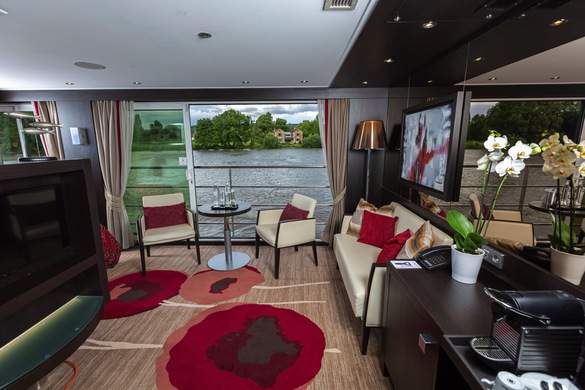 Avalon Waterways, Avalon Tapestry II, Royal Suite 2.jpg